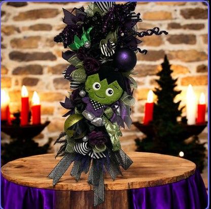 “Greta Greenberry” Halloween Luxury Wreath 🕷️💜💚 by